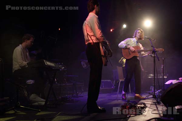 CHRISTOPHER OWENS - 2012-12-08 - PARIS - Gaite Lyrique - 
